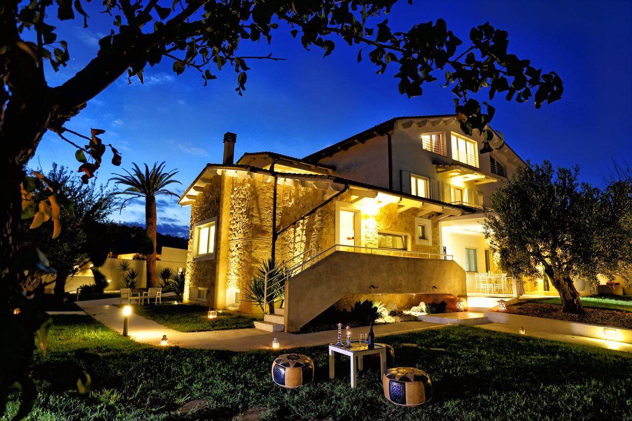 Villa Habib カタンザーロ エクステリア 写真